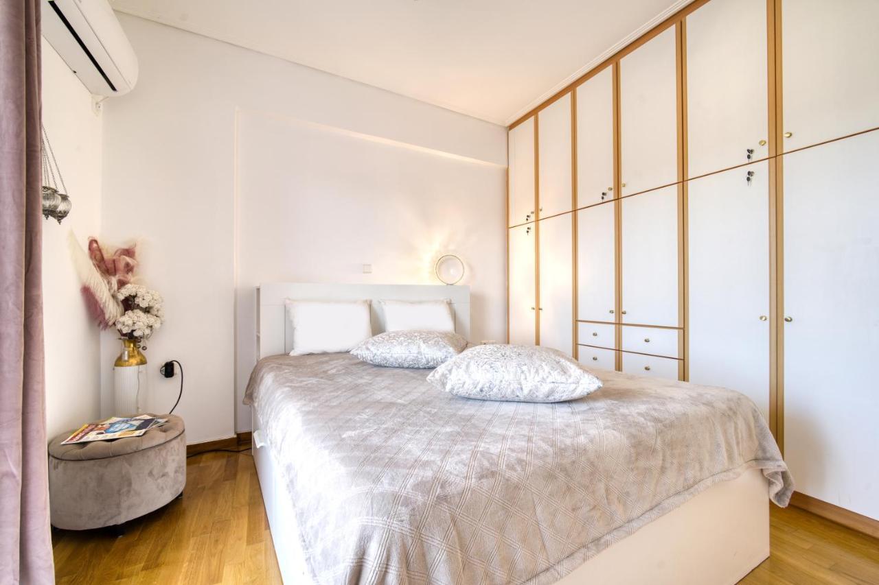 Sea & Mountain Apartment Close To Port And City Lávrion Exterior foto