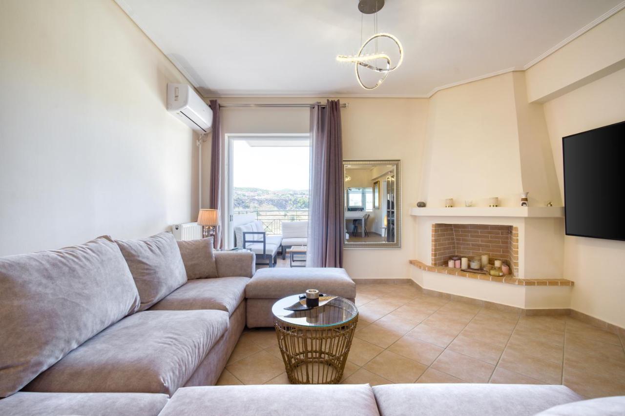 Sea & Mountain Apartment Close To Port And City Lávrion Exterior foto