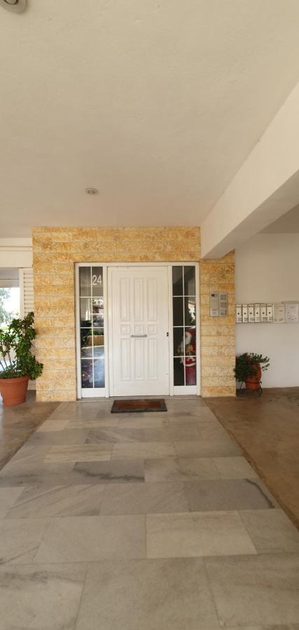 Sea & Mountain Apartment Close To Port And City Lávrion Exterior foto