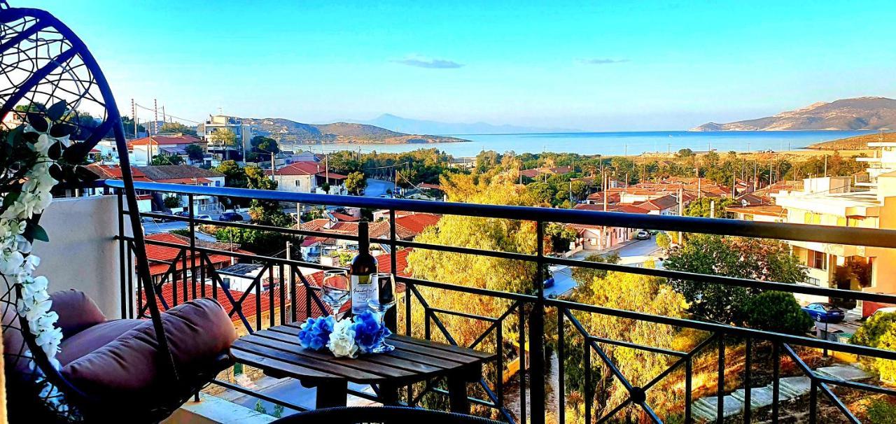 Sea & Mountain Apartment Close To Port And City Lávrion Exterior foto